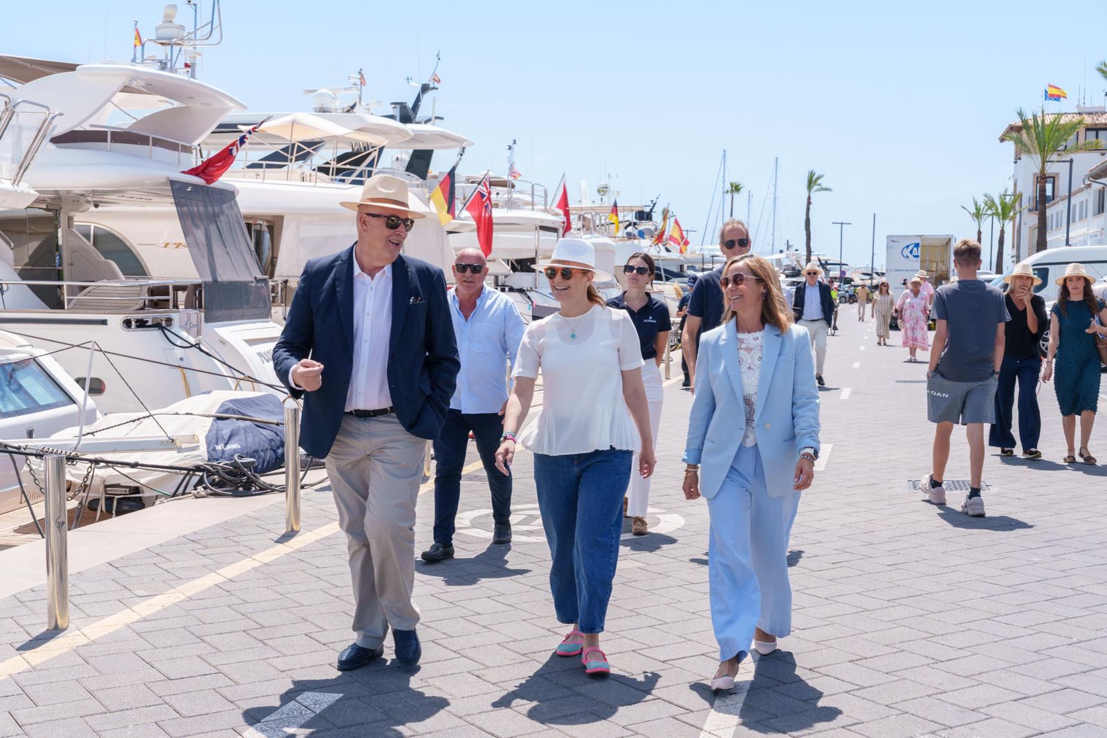 Alcudiamar, puerto asociado a Marinas de España, recibe la visita institucional del Govern de les Illes Balears